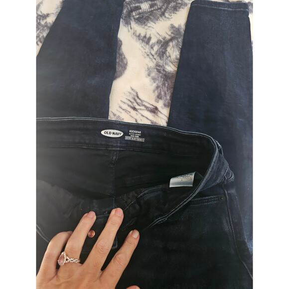 Old Navy Rockstar Super Skinny High Rise size 4 - Picture 3 of 4